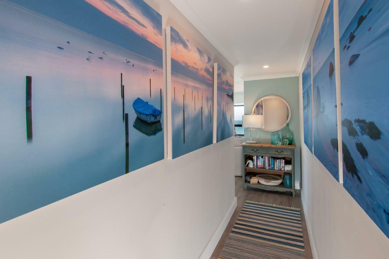 The Sun, Whales & Waves - Seafront Apartment Hermanus Exterior foto